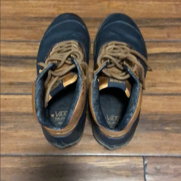 Vans California - Picture 2 of 2